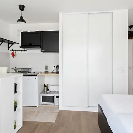 Bright Studio At The Doors Of Paris *